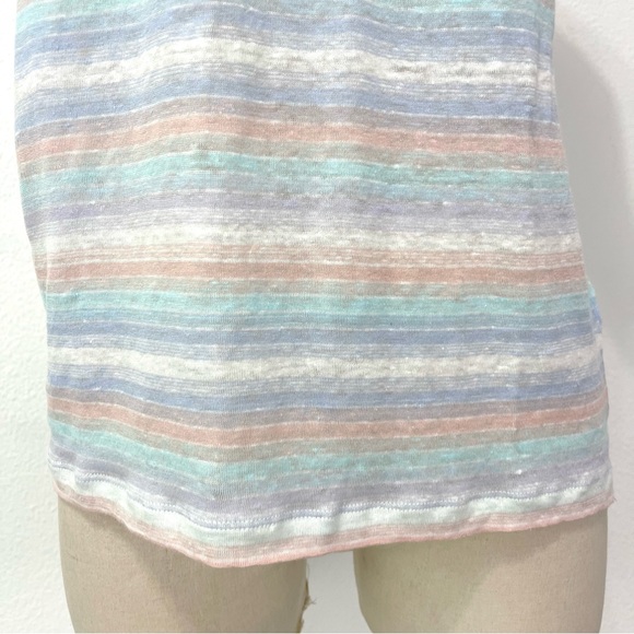 Gap- Linen Lightweight V Neck Multi Stripe Tee Size Medium. - Picture 3 of 9